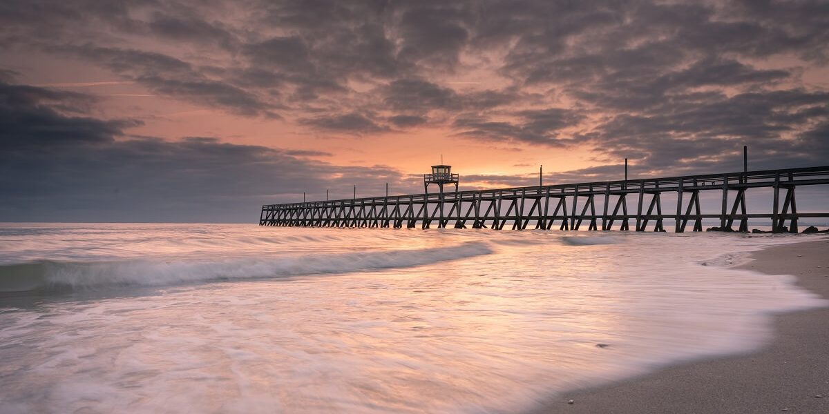 jetee ponton de luc sur mer credit tellmaphotographie 1